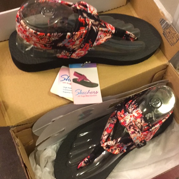 Skechers Shoes - Skechers with Yoga Mat Comfort!